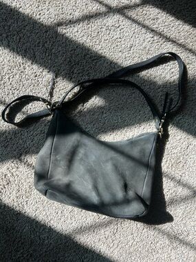 HOBO Black Convertible Leather Delilah Shoulder Bag